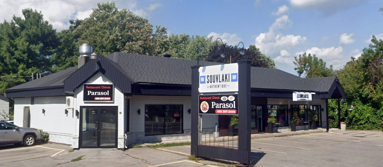 Restaurant Parasol à Les Coteaux — façade et entrée