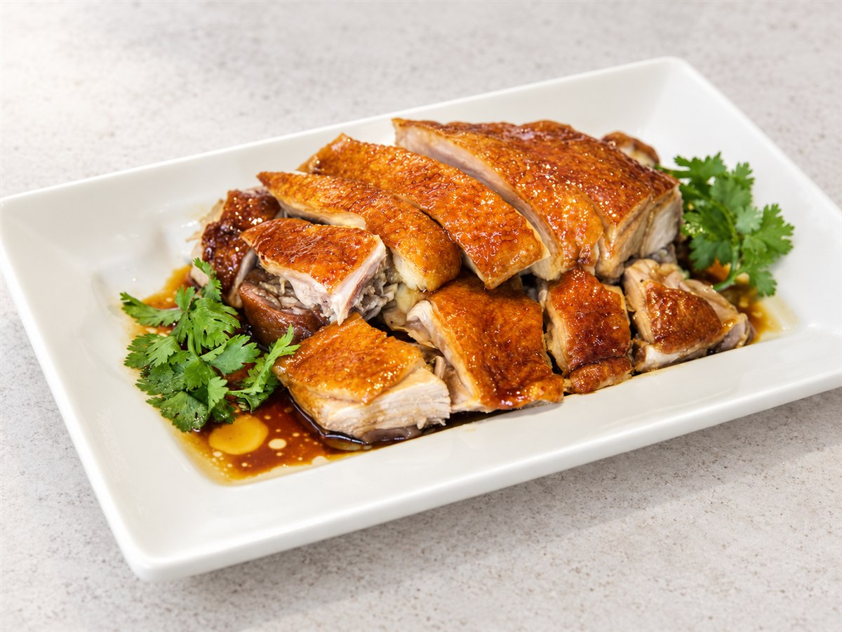 Canard rôti servi au Restaurant Parasol